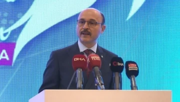 Türk Eğitim-Sen Genel Başkanı Geylan: &quot;Bıkmadan, usanmadan fikri, vicdanı hür nesiller yetiştirmeye devam edeceğiz&quot;
