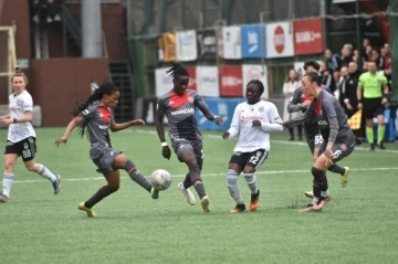 Turkcell Kadın Futbol Süper Ligi: Beşiktaş: 0 - Fatih Karagümrük: 1
