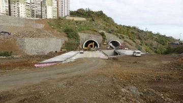 Türkiye’nin en maliyetli şehir içi yollarından Kanuni Bulvarı’nda çalışmalar hızlandı
