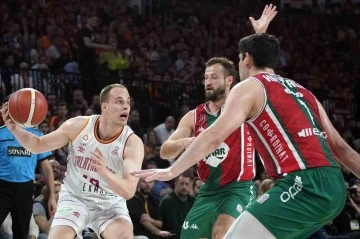 Türkiye Sigorta Basketbol Süper Ligi: Galatasaray: 90 - P. Karşıyaka: 87
