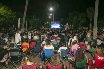 Türkiye-Sırbistan final maçı heyecanını Mersinliler birlikte paylaştı
