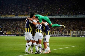 Fenerbahçe Twente karşısında 5-1 galip geldi