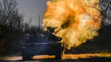 Ukrayna, Bahmut’un kuzey ve güneyinde bazı mevzilerin kontrolünü sağladığını duyurdu