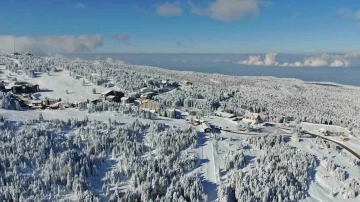 Uludağ’a kar Bursa’ya yağmur yağışı sevindirdi