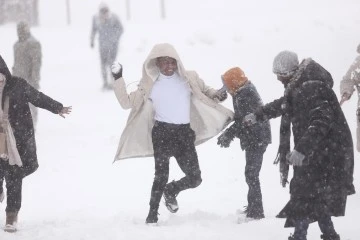 Uludağ'da kar sevinci