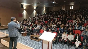 Üniversite öğrencilerine ’yaratılışın gayesi’ konferansı
