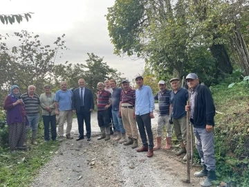 Ünye’de beton yol çalışmaları sürüyor
