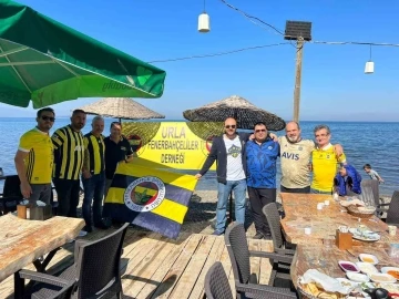 Urla Fenerbahçeliler Derneği depremzede çocukları sevindirdi
