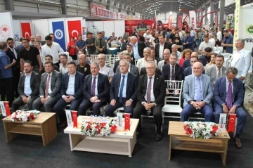 Uşak &quot;Tarım ve Hayvancılık Teknolojileri Fuarı&quot; kapılarını açtı
