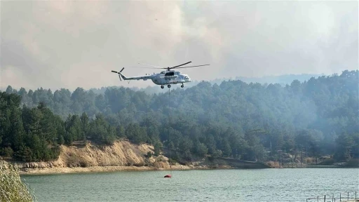 Uşak’taki orman yangınına müdahale sürüyor
