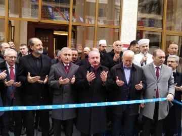 Üsküdar’da Gümüşsu Camii ibadete açıldı
