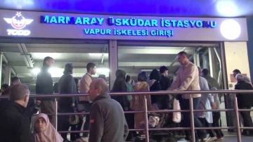 Üsküdar Marmaray’da bayram yoğunluğu
