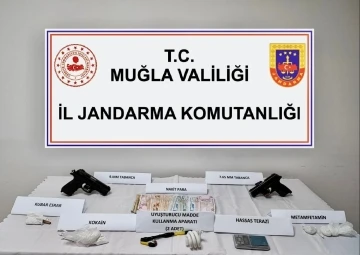 Uyuşturucu operasyonunda 5 şüpheli gözaltına alındı