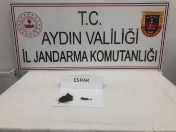 Üzerinde uyuşturucu ile yakalandılar: 5 gözaltı
