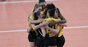 VakıfBank, Ebrarlı Novara'ya set vermedi