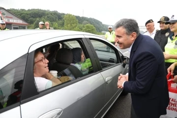 Vali Atay, “Bayram sevinciniz hüzne dönüşmesin”
