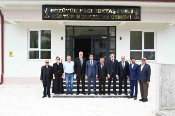 Vali Aygöl Cemevi’nde incelemelerde bulundu
