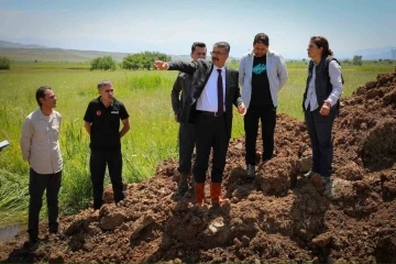 Vali Çelik: &quot;Bize düşen bilimin imkanlarını kullanmak&quot;
