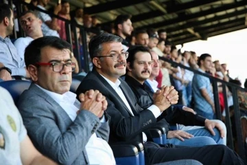 Vali Çelik: &quot;Kadınların desteklenmesi gerekir”
