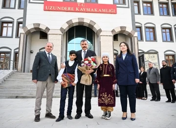 Vali Çiftçi’den Uzundere çıkarması
