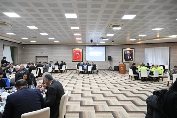 Vali Enver Ünlü, Emniyet personeliyle iftar yaptı
