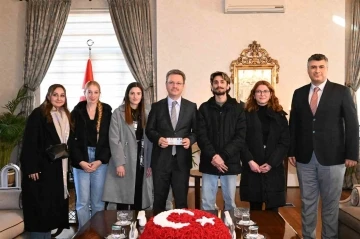 Vali Ünlü’ye geliri depremzede ailelere verilecek basket maçına davet
