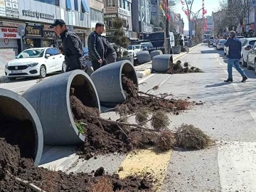 Van’da başkan değişti kent karıştı