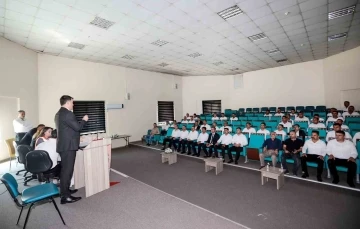 Van’da otobüs şoförlerine iş sağlığı ve güvenliği eğitimi verildi
