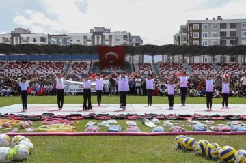 Van’da &quot;Spor Van&quot; yaz okulları başladı
