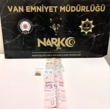 Van’da ‘torbacı’ operasyonu
