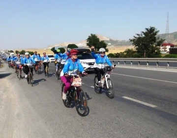 Van Gölü için pedal çeviren bisiklet tutkunları Bitlis’e ulaştı
