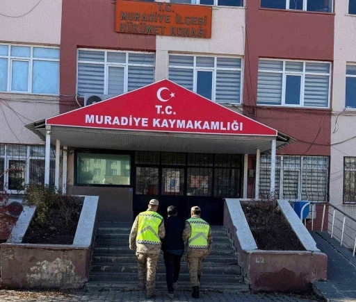 Van’ın Muradiye ilçesinde 5 düzensiz göçmen yakalandı
