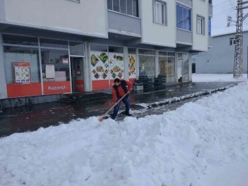 Varto’da 149 yerleşim yerinin yolu ulaşıma kapandı
