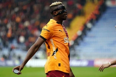 Victor Osimhen, ligde gol sayısını 16 yaptı
