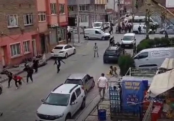 Yabancı uyruklu çocukların kavgasına aileleri dahil oldu: 1’i ağır 4 yaralı