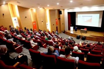 YADEM konferansları ‘Alzheimer’ konusuyla başladı
