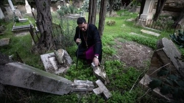 Yahudi yerleşimciler Kudüs’te Hristiyan mezarlığını tahrip etti