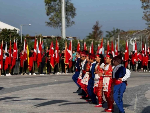 Yalova’da Cumhuriyet’in 101. yılı coşkuyla kutlandı
