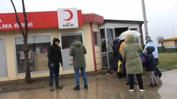 Yalovalılar depremzedeler için kan bağışına koştu
