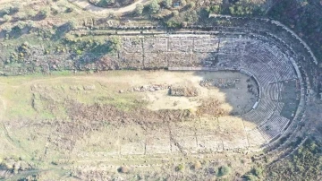 Yarışlar kenti Magnesia, en büyük stadyumu ile dikkat çekiyor
