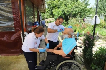 Yaşlıların bayram bakımı Büyükşehir’den
