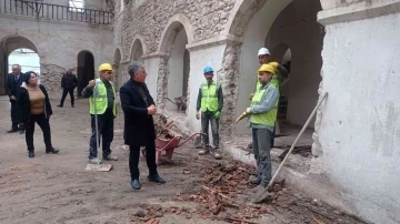 Yavuz: &quot;Sarı okul, bilim sanat merkezi olarak hizmet verecek&quot;
