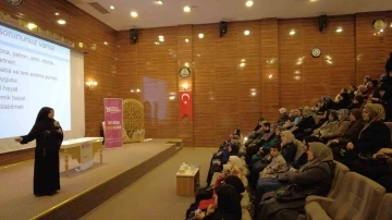 Yedi Başak Derneği’nden &quot;Toplumda Kadın Olmak&quot; konulu seminer
