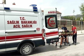 Yeni aldığı motosikletiyle çıktığı trafikte kaza yaptı, yaralandı
