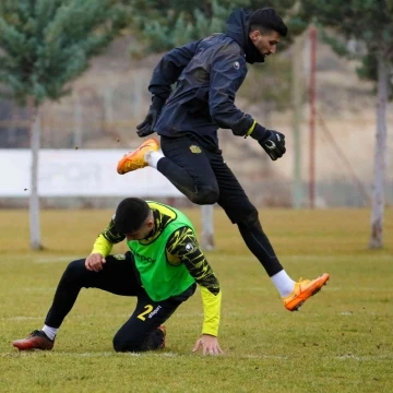 Yeni Malatyaspor Adanaspor maçı hazırlıklarını sürdürdü
