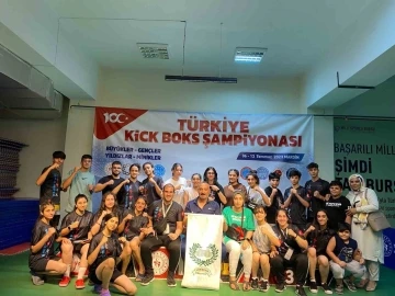 Yenişehir Belediyesi kick boks sporcuları Avrupa Şampiyonası’nda
