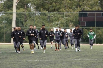 Yeşil Çınarspor, Davutlar maçına galibiyet parolasıyla hazırlanıyor
