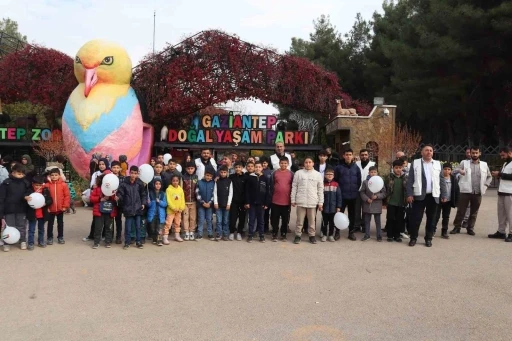 Yetim çocuklar Gaziantep Doğal Yaşam Parkı’nı gezdi
