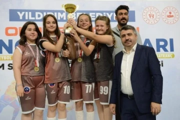 Yıldırım Belediyesi Gençlik Oyunları'nın finali yapıldı