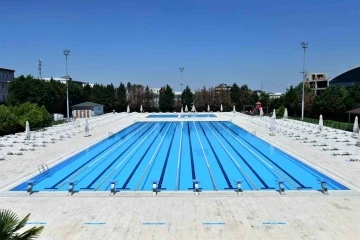 Bursa Yıldırım’da kadınlar için yüzme günleri